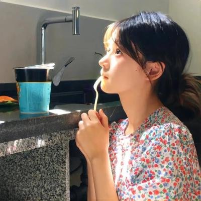 步履沉重